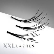 200 Flare Lashes in Affordable Refill Bags in 10mm